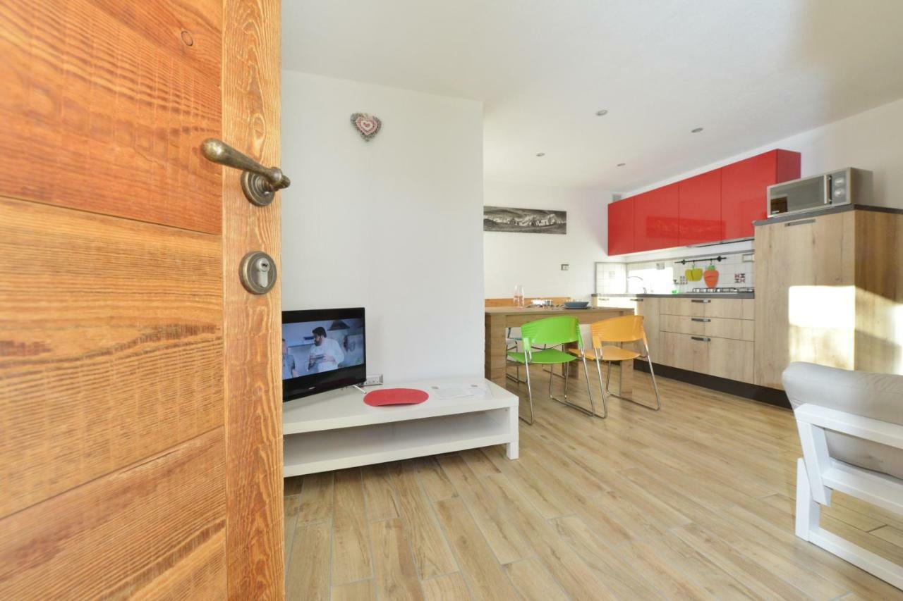 Lo Metcho Dou Bino Apartment Antey-Saint-Andre Ngoại thất bức ảnh